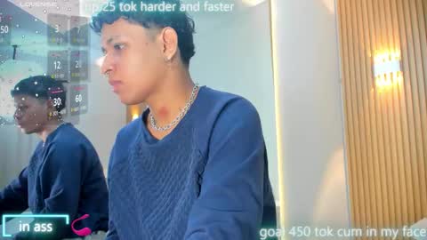 Snapshot of axel_ps chatting on 09/17/25, 04:03 Alex online show from 09/17/25, 04:03