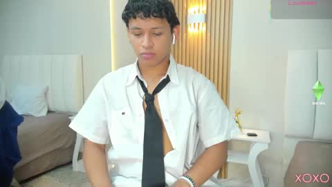 Snapshot of axel_ps chatting on 10/16/25, 02:45 Alex online show from 10/16/25, 02:45