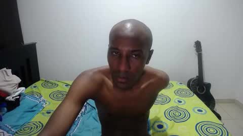 Snapshot of axel_rios_207467 chatting on 10/10/25, 06:01 axel rios online show from 10/10/25, 06:01