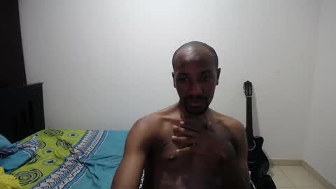 Snapshot of axel_rios_207467 chatting on 10/22/25, 04:24 axel rios online show from 10/22/25, 04:24