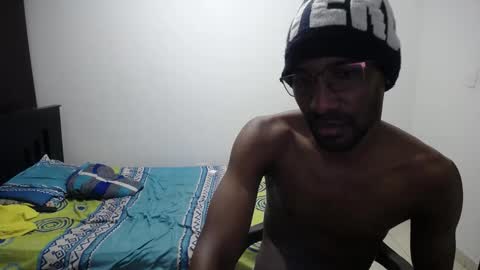 Snapshot of axel_rios_207467 chatting on 10/23/25, 04:12 axel rios online show from 10/23/25, 04:12