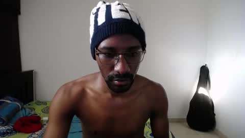 Snapshot of axel_rios_207467 chatting on 10/28/25, 09:28 axel rios online show from 10/28/25, 09:28