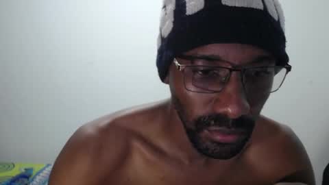 Snapshot of axel_rios_207467 chatting on 11/02/25, 02:03 axel rios online show from 11/02/25, 02:03