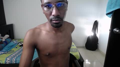 Snapshot of axel_rios_207467 chatting on 11/04/25, 09:25 axel rios online show from 11/04/25, 09:25