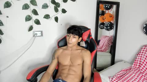 axel_rosse2 online show from 10/30/25, 10:43