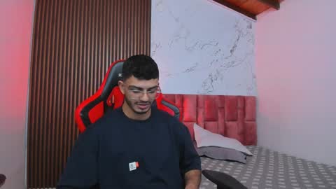 Snapshot of axel_stein2 chatting on 12/26/24, 05:37 Axel online show from 12/26/24, 05:37