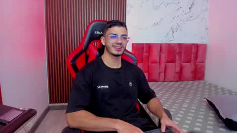 Snapshot of axel_stein2 chatting on 12/29/24, 08:48 Axel online show from 12/29/24, 08:48