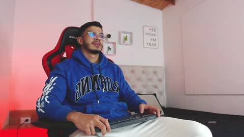 Snapshot of axel_stein2 chatting on 01/21/25, 12:18 Axel online show from 01/21/25, 12:18