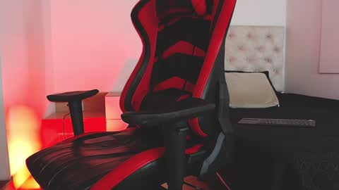 Snapshot of axel_stein2 chatting on 01/21/25, 03:21 Axel online show from 01/21/25, 03:21