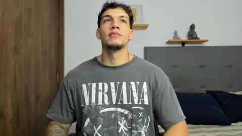 INDEPENDENT MODEL  online show from 10/05/25, 05:50