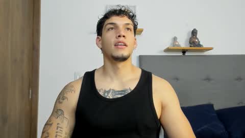 INDEPENDENT MODEL  online show from 10/25/25, 02:08