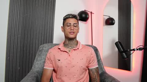 Agustin online show from 02/10/25, 10:09