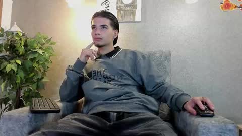 axel  online show from 01/16/26, 11:47