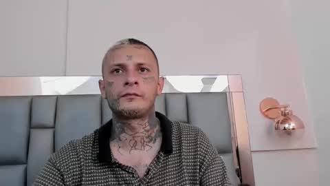    online show from 01/10/25, 08:04