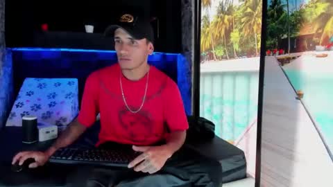 Axell Cross2 online show from 01/25/25, 08:10