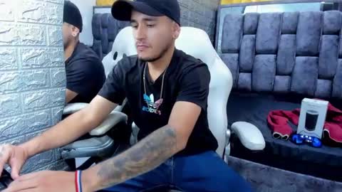 Axell Cross2 online show from 02/26/25, 08:54