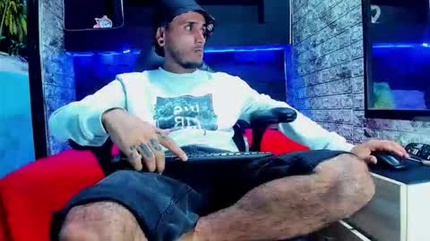 Axell Cross2 online show from 05/12/26, 02:19