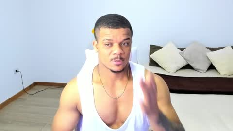 Snapshot of axelldasilva chatting on 11/23/25, 07:57 AXEL DA SILVA online show from 11/23/25, 07:57