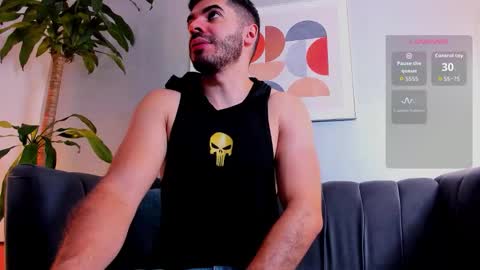 Snapshot of axelthompsom chatting on 11/26/25, 11:33 Axel Thompsom online show from 11/26/25, 11:33