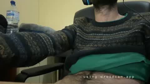 Snapshot of axis33 chatting on 12/14/24, 02:23 axis online show from 12/14/24, 02:23