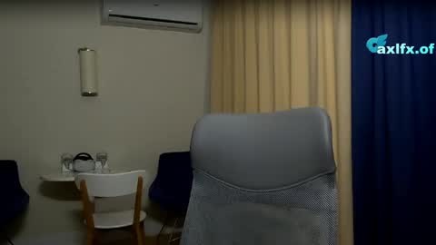 Axl online show from 04/11/26, 08:13