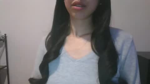 axue online show from 12/17/24, 03:17