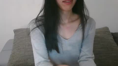 Snapshot of axuepetitt chatting on 02/07/26, 11:41 axue online show from 02/07/26, 11:41