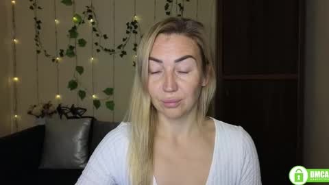 Jully online show from 11/09/25, 06:28