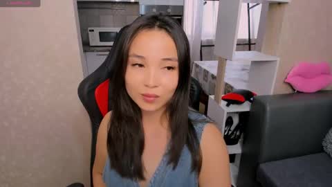 Snapshot of aya_moon chatting on 09/10/25, 05:18 Aya Moon online show from 09/10/25, 05:18