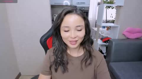 Snapshot of aya_moon chatting on 09/15/25, 04:56 Aya Moon online show from 09/15/25, 04:56