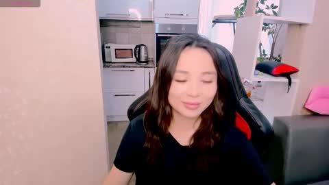 Snapshot of aya_moon chatting on 10/24/25, 05:15 Aya Moon online show from 10/24/25, 05:15