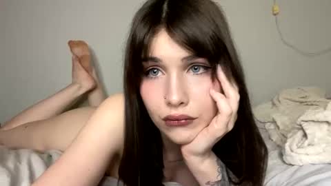 Snapshot of ayaderen chatting on 01/16/25, 06:48  im Aya welcome to my room  online show from 01/16/25, 06:48