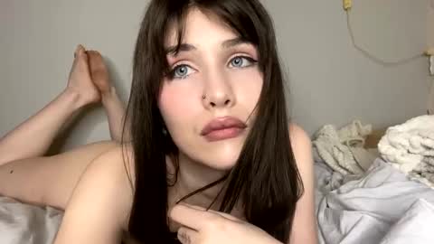 Snapshot of ayaderen chatting on 01/16/25, 10:02  im Aya welcome to my room  online show from 01/16/25, 10:02