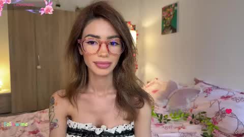 Snapshot of ayanalys chatting on 04/18/26, 03:27 Alya online show from 04/18/26, 03:27