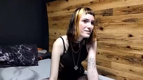 Snapshot of ayannapoellinetz chatting on 09/30/25, 04:56 Eva online show from 09/30/25, 04:56