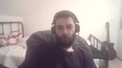 Snapshot of ayazeluel chatting on 09/27/25, 05:40 ayazeluel online show from 09/27/25, 05:40