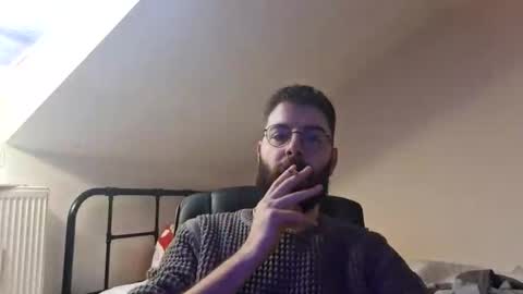 Snapshot of ayazeluel chatting on 03/03/26, 12:44 ayazeluel online show from 03/03/26, 12:44