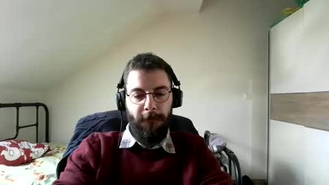 Snapshot of ayazeluel chatting on 04/20/26, 02:31 ayazeluel online show from 04/20/26, 02:31