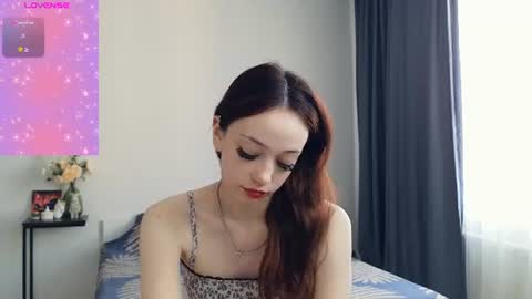 Snapshot of ayehoney chatting on 07/05/26, 02:24 Hailey Wellington online show from 07/05/26, 02:24