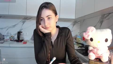 Ayesha online show from 02/06/26, 11:02