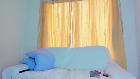 Mariana online show from 02/18/25, 08:36