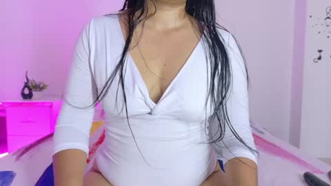Snapshot of ayheleen_sexygirl3 chatting on 06/19/26, 08:12 Mariana online show from 06/19/26, 08:12