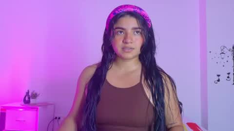 Snapshot of ayheleen_sexygirl3 chatting on 07/20/26, 08:11 Mariana online show from 07/20/26, 08:11