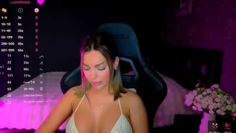 Snapshot of ayla_demir chatting on 03/21/26, 10:13 Ayla Demir online show from 03/21/26, 10:13