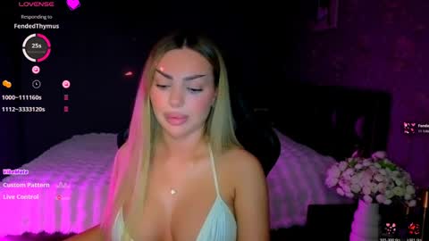 Snapshot of ayla_demir chatting on 03/25/26, 09:54 Ayla Demir online show from 03/25/26, 09:54