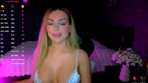 Snapshot of ayla_demir chatting on 03/31/26, 09:04 Ayla Demir online show from 03/31/26, 09:04