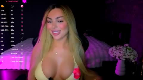 Snapshot of ayla_demir chatting on 04/06/26, 08:54 Ayla Demir online show from 04/06/26, 08:54