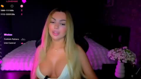 Snapshot of ayla_demir chatting on 04/10/26, 09:08 Ayla Demir online show from 04/10/26, 09:08