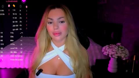 Snapshot of ayla_demir chatting on 04/16/26, 08:53 Ayla Demir online show from 04/16/26, 08:53