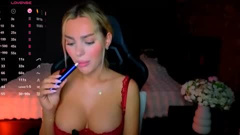  Ayla Demir  online show from 07/09/26, 08:13